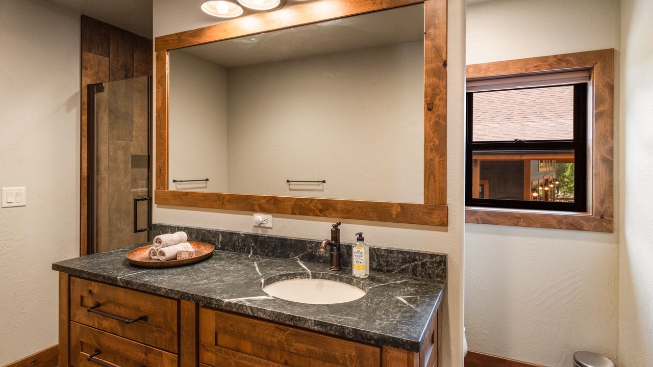 Photo of Bathroom in West Yellowstone