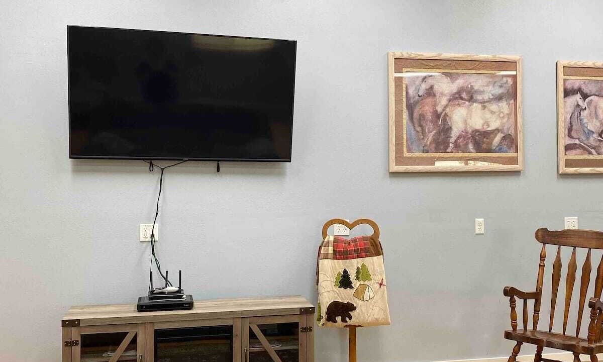 Photo of Livingroom in Winnett