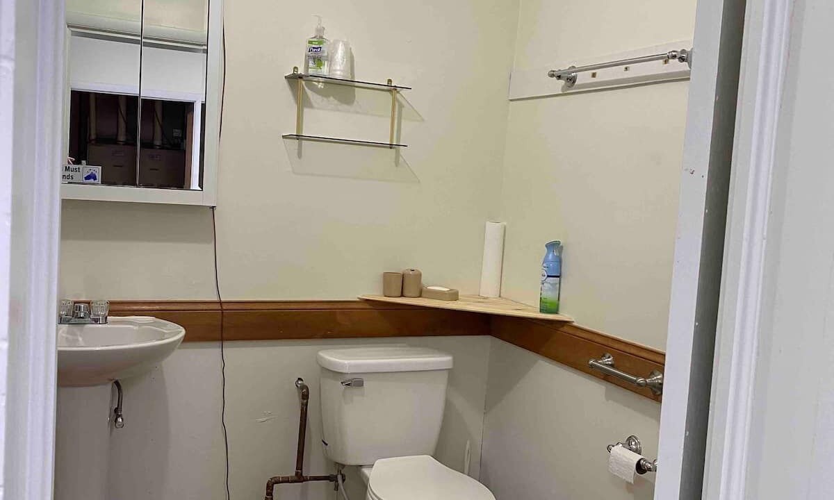 Photo of Bathroom in Winnett