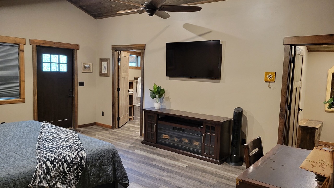 Photo of Bedroom in Island Park