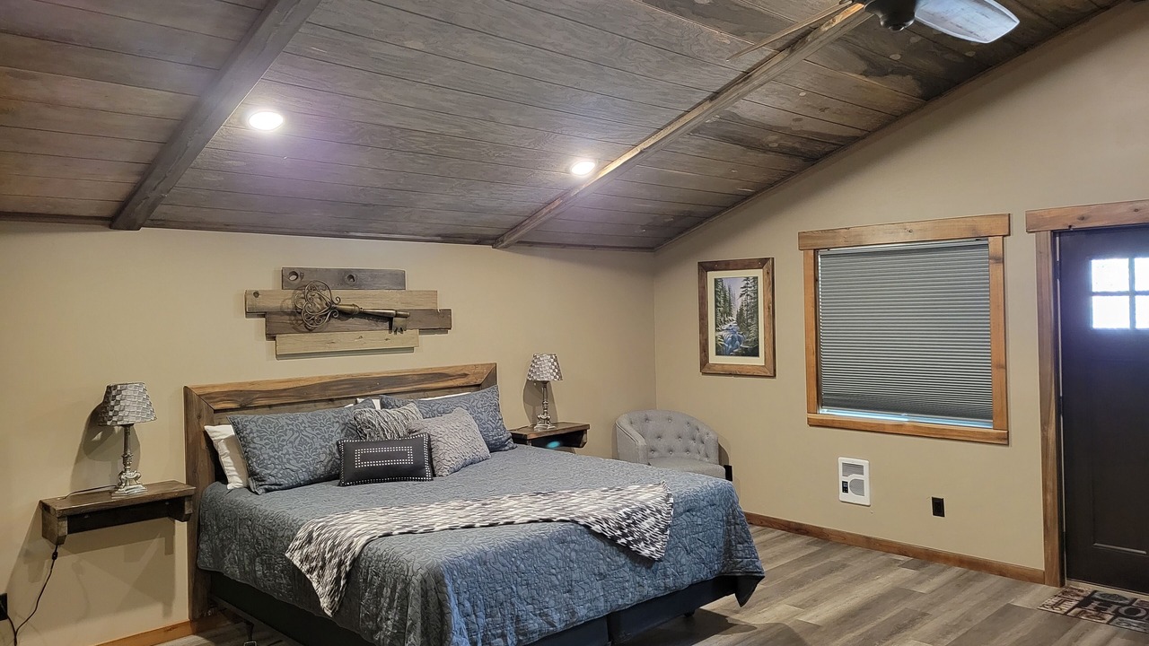Photo of Bedroom in Island Park