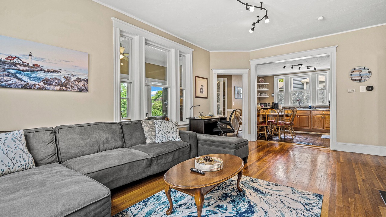 Photo of Livingroom in Quincy