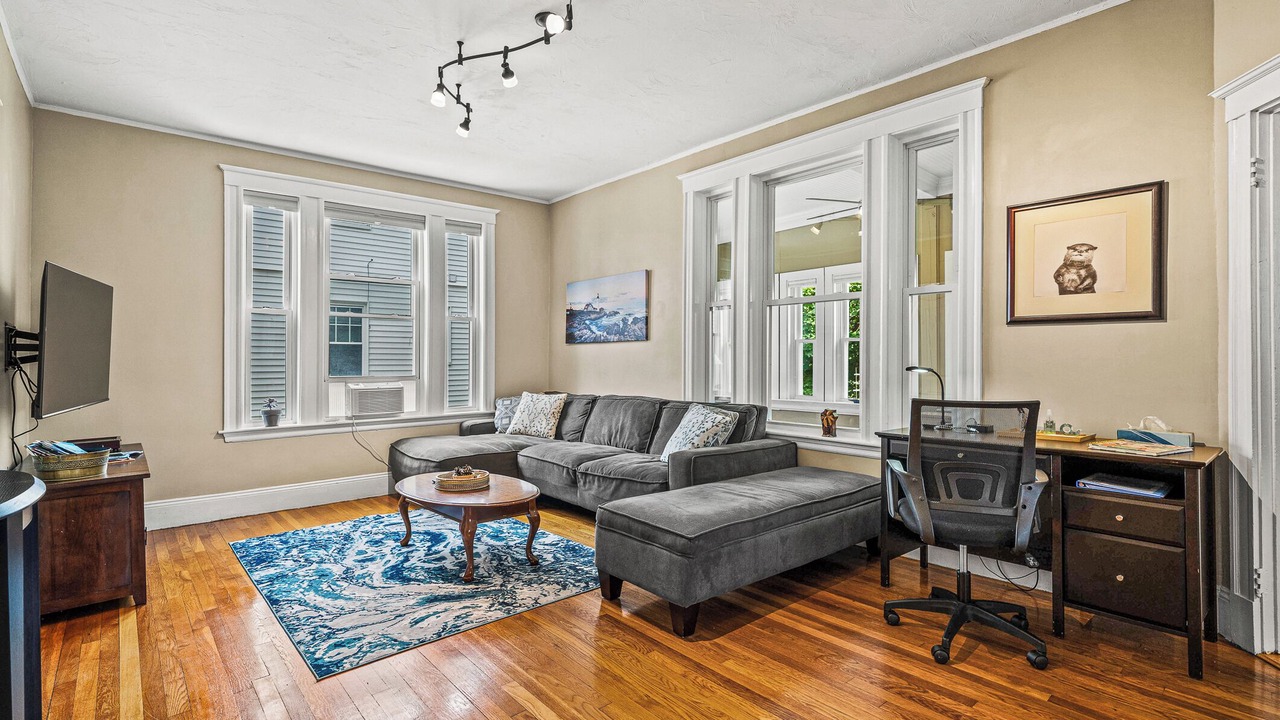 Photo of Livingroom in Quincy