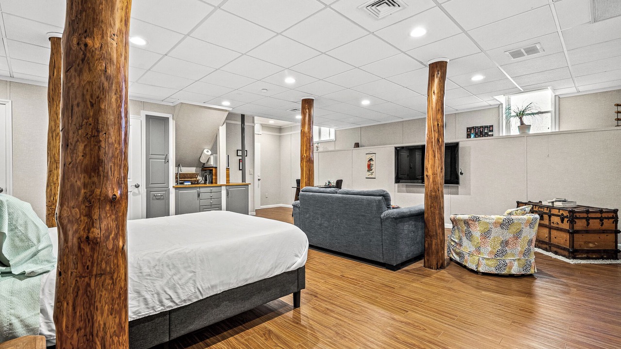 Photo of Bedroom in Quincy