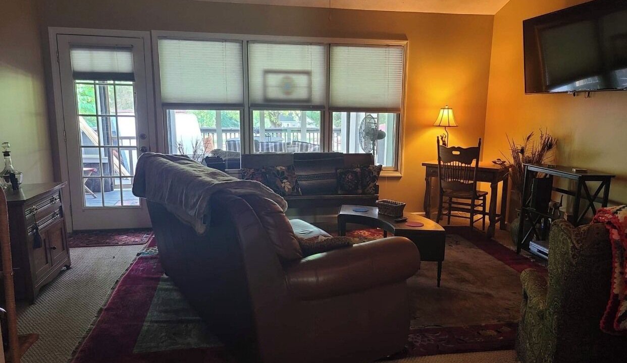Photo of Livingroom in Scottsville
