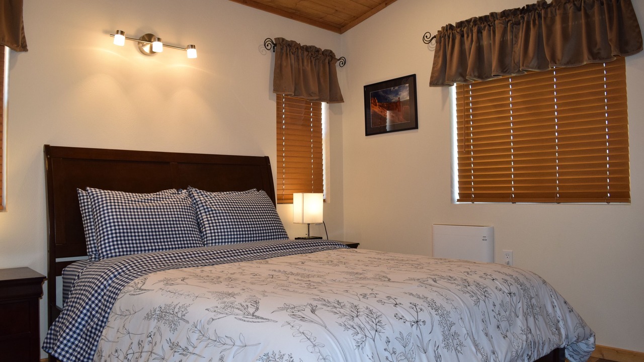 Photo of Bedroom in Cannonville
