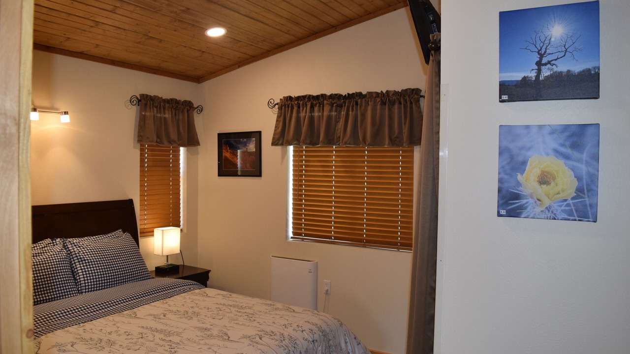Photo of Bedroom in Cannonville