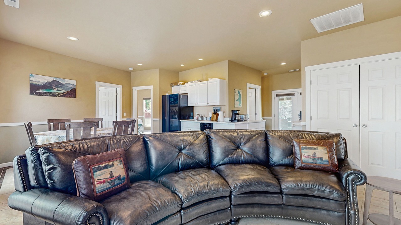 Photo of Livingroom in Lakeside