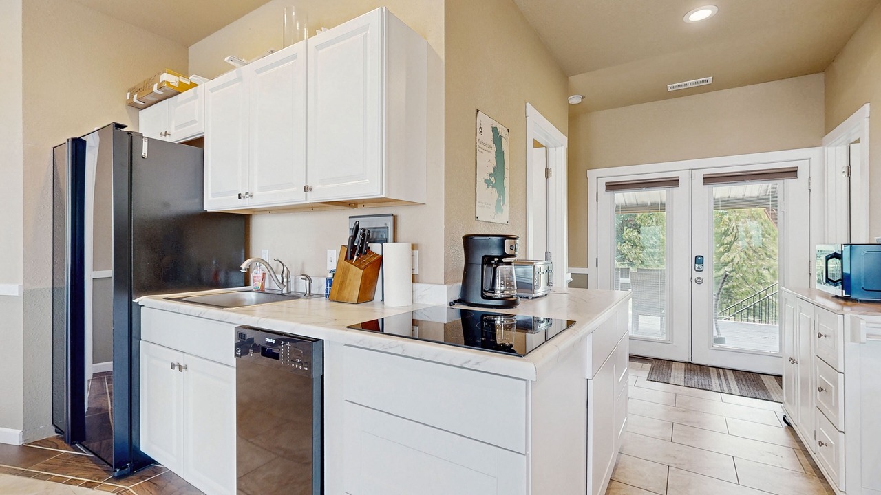 Photo of Kitchen in Lakeside