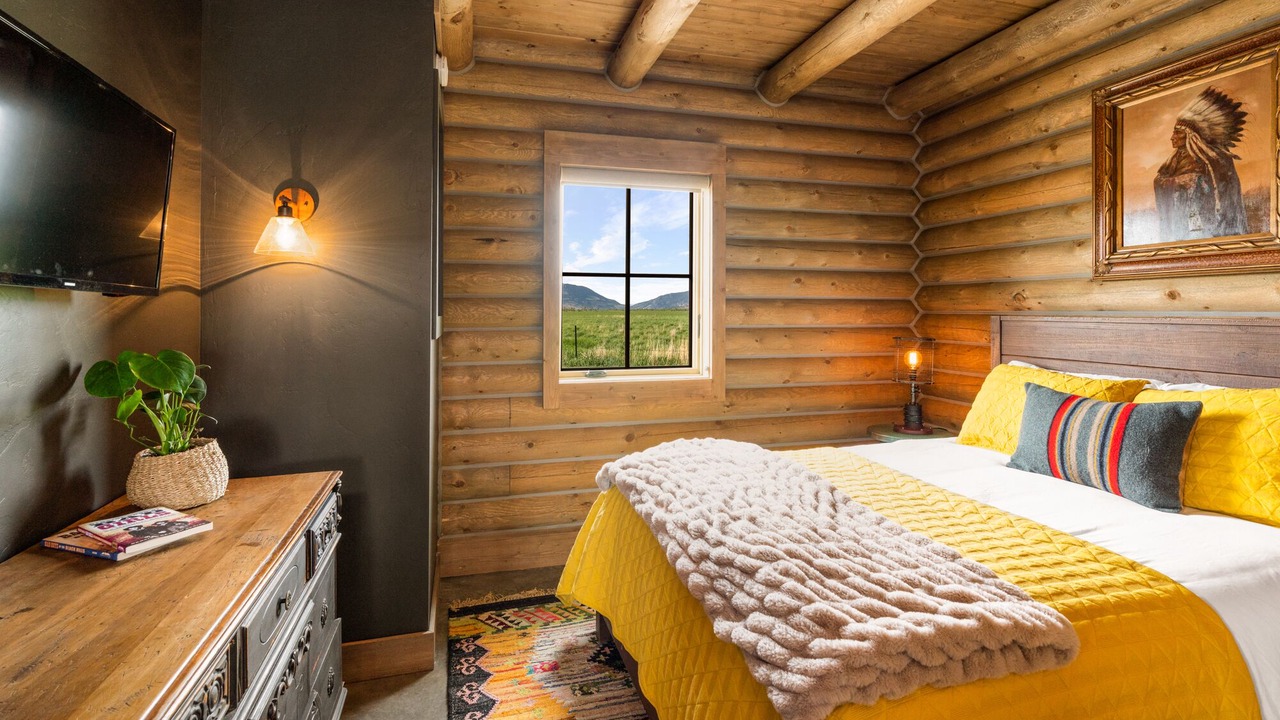 Photo of Bedroom in Livingston