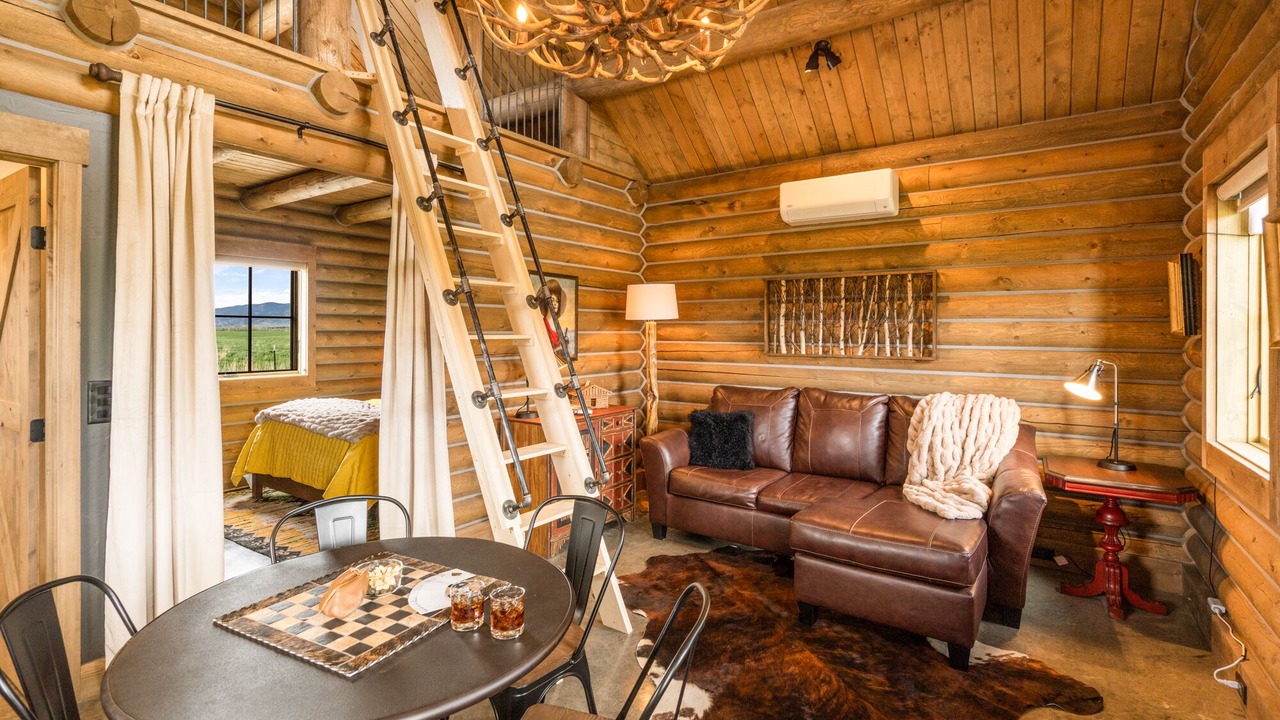 Photo of Livingroom in Livingston