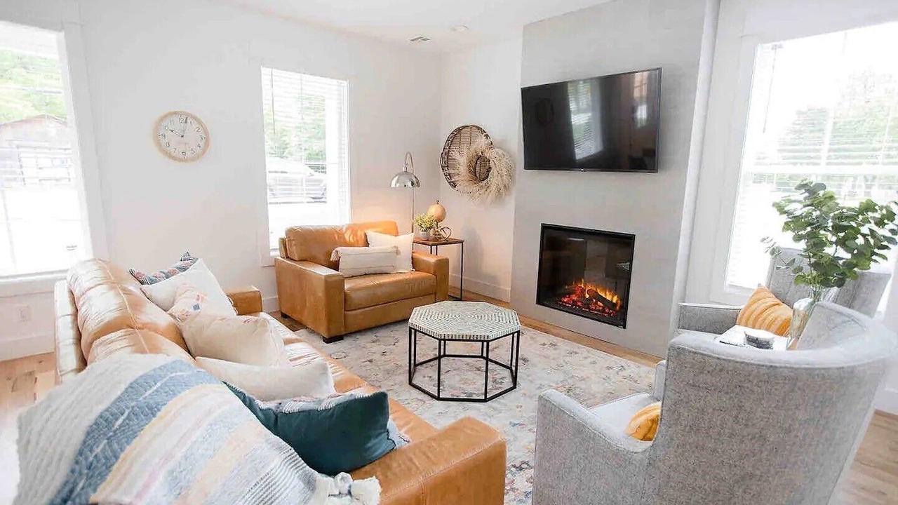 Photo of Livingroom in Broken Arrow