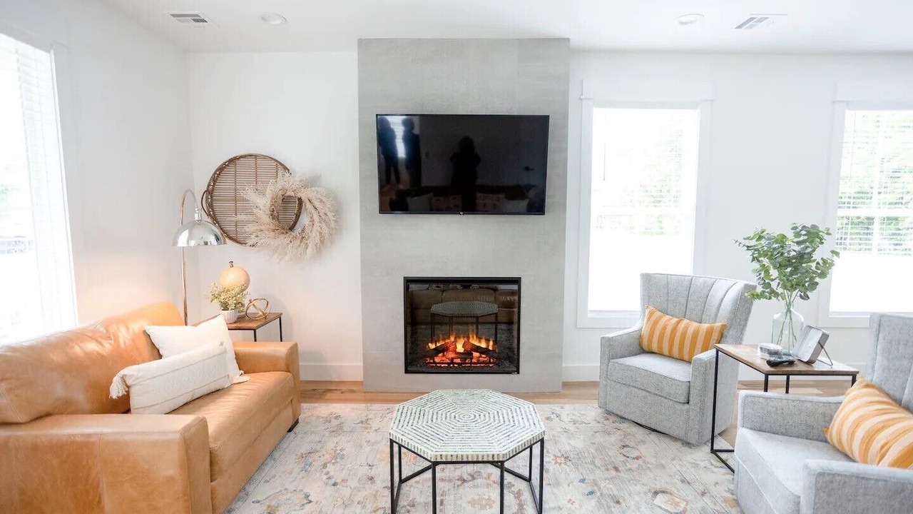 Photo of Livingroom in Broken Arrow