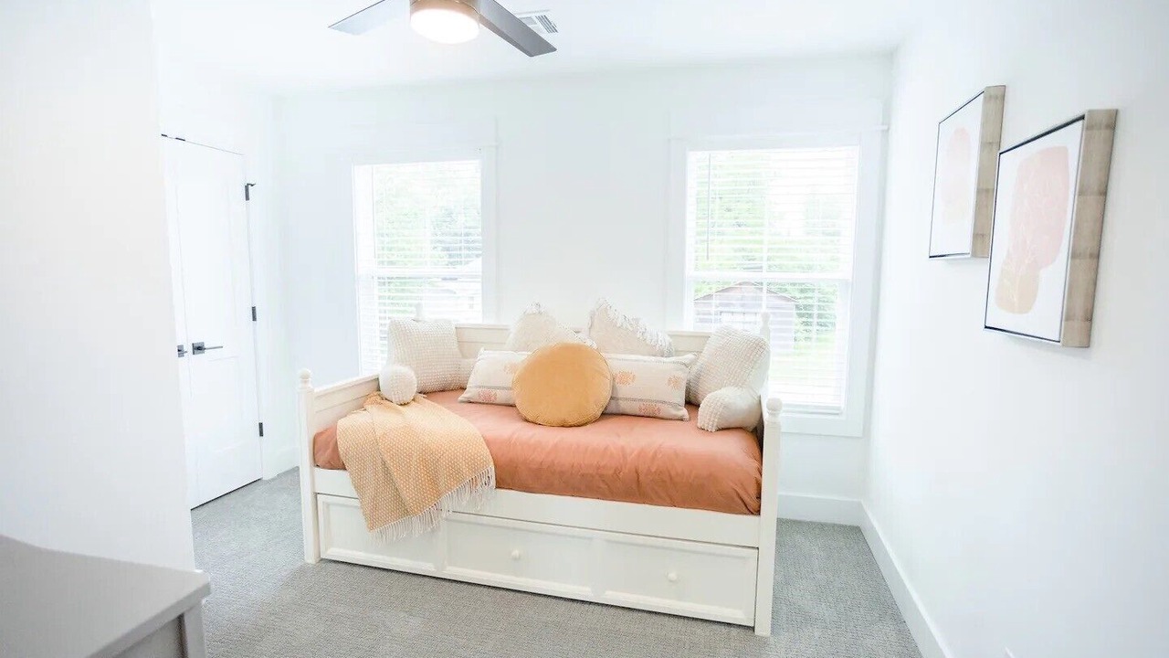 Photo of Bedroom in Broken Arrow