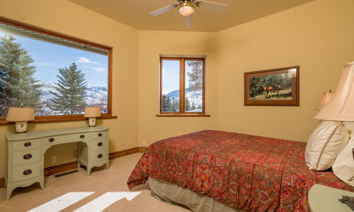 Photo of Bedroom in Highlands