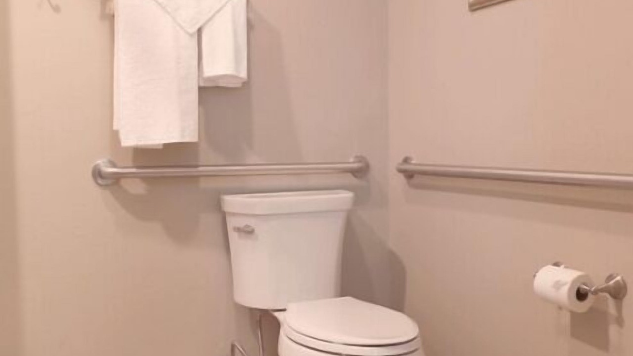 Photo of Bathroom in Heyburn