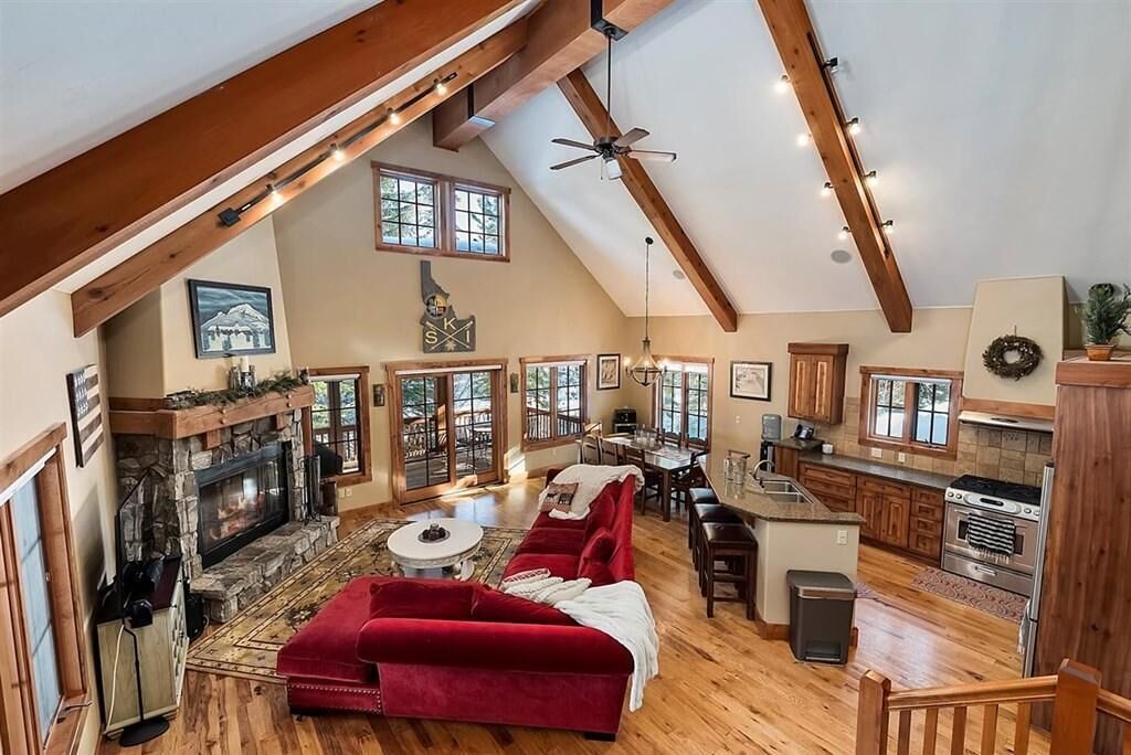 Photo of Livingroom in Tamarack Resort