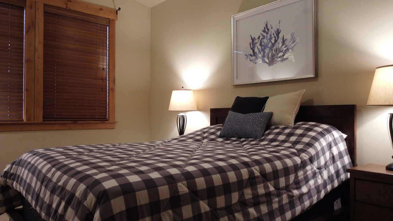 Photo of Bedroom in Lakeside