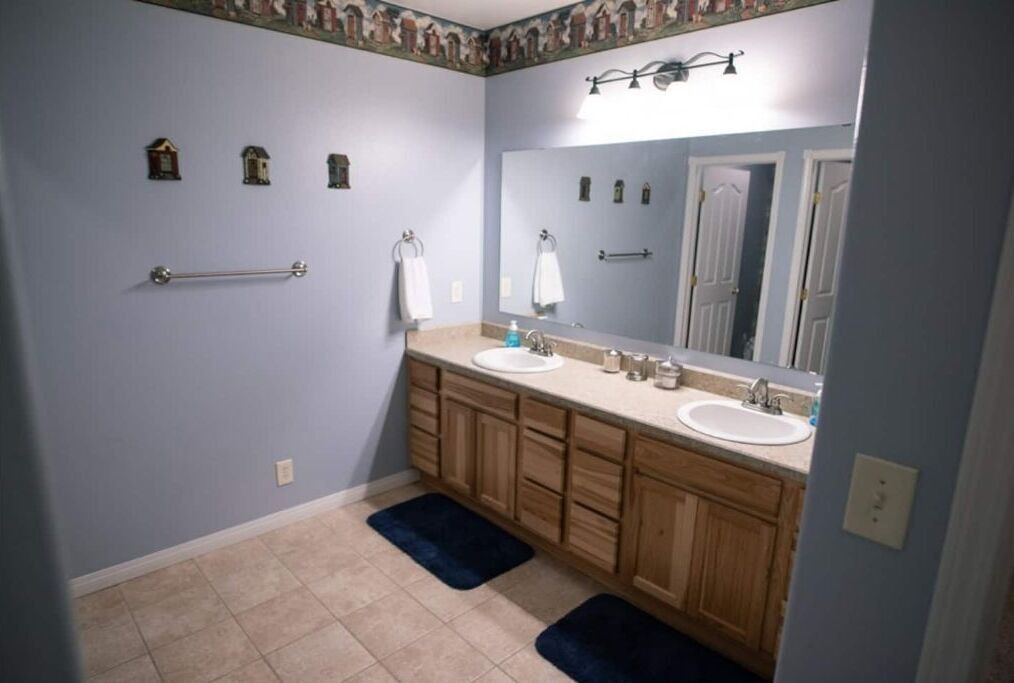 Photo of Bathroom in Edgar