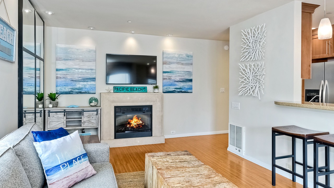 Photo of Livingroom in Crown Point