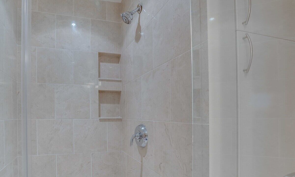 Photo of Bathroom in Shaw