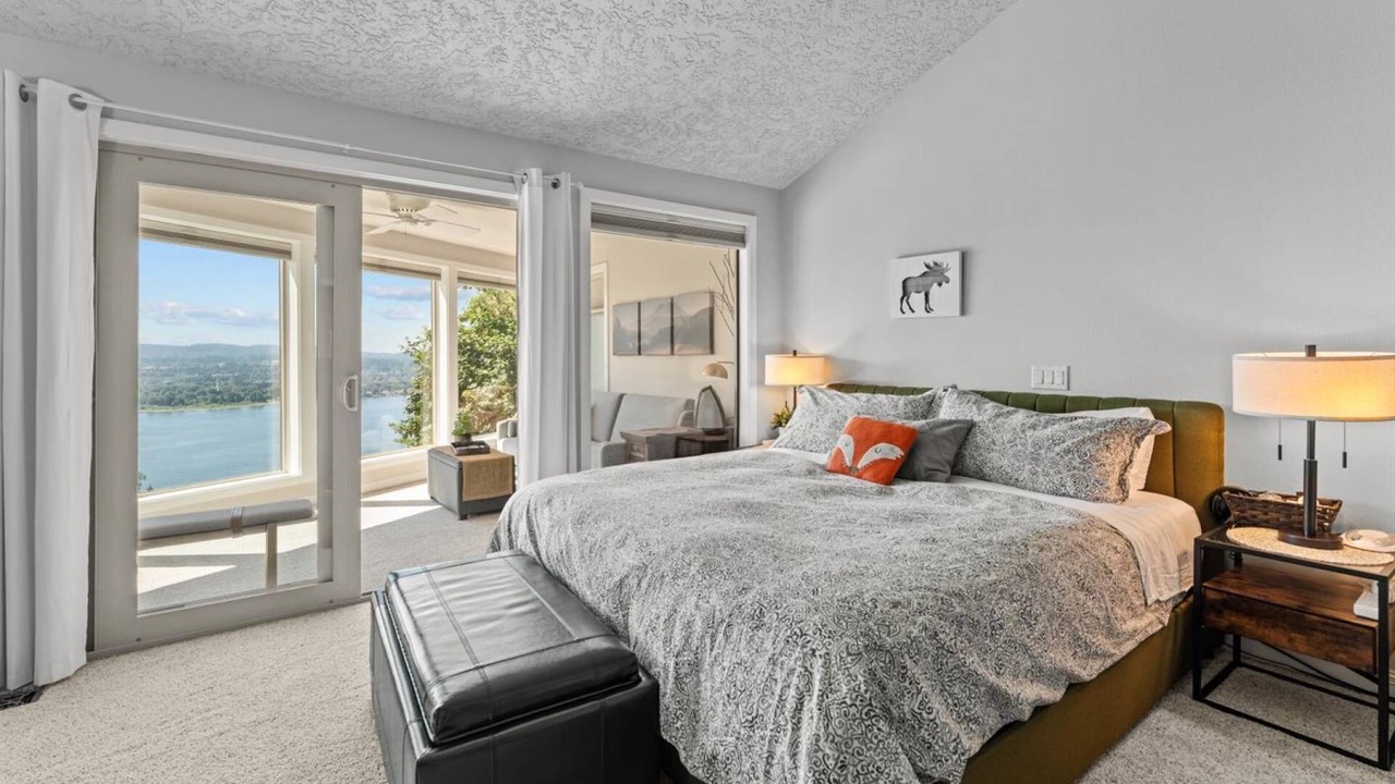 Photo of Bedroom in Camas