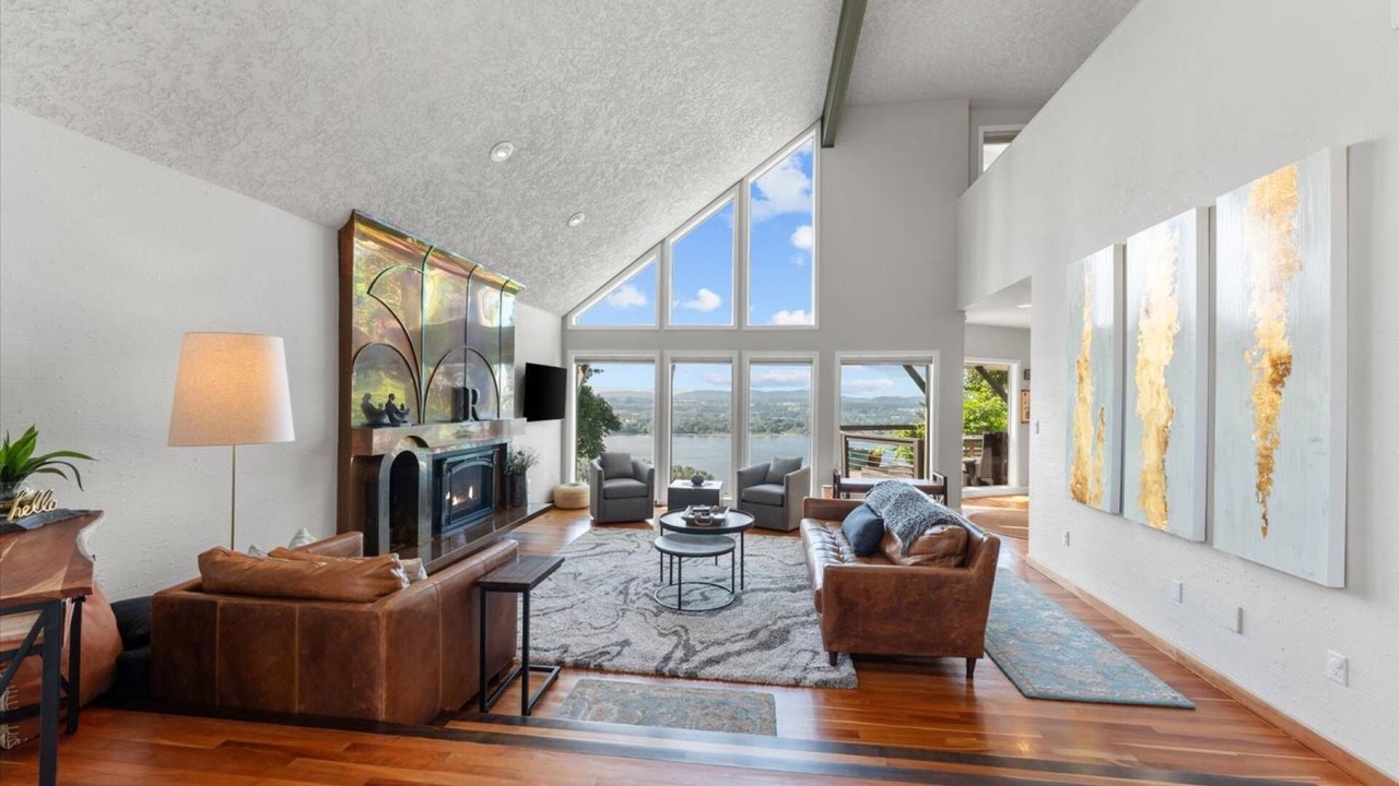 Photo of Livingroom in Camas