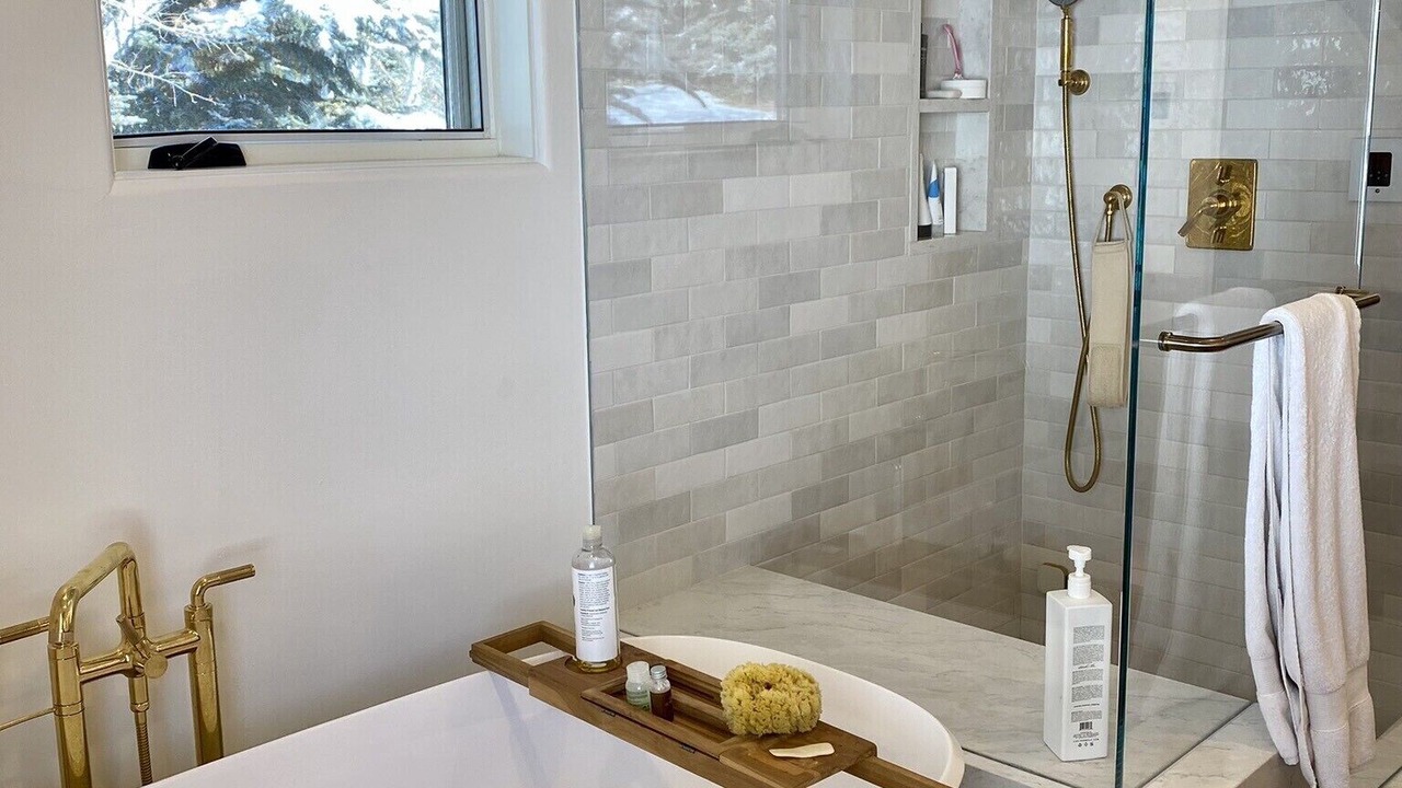Photo of Bathroom in Elkhorn Village