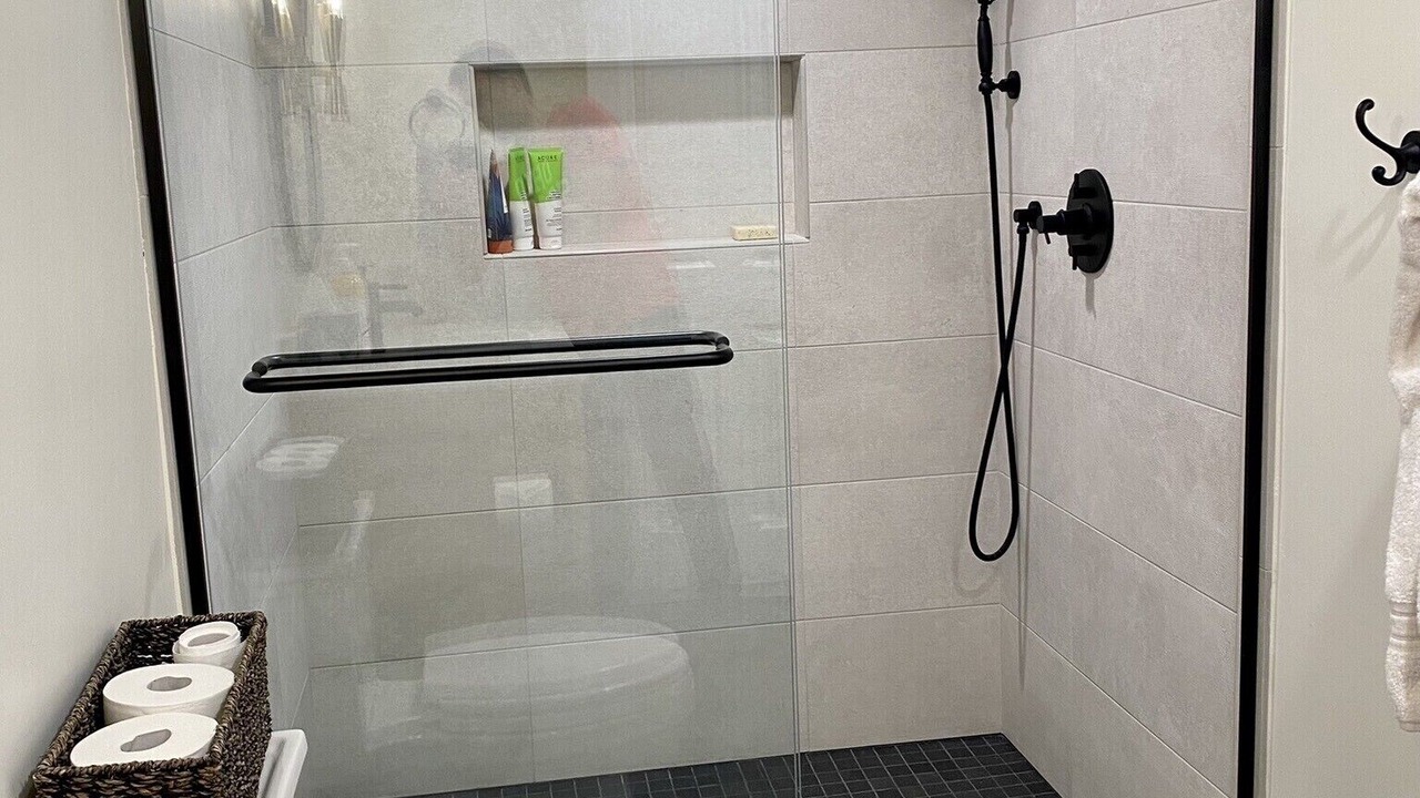 Photo of Bathroom in Elkhorn Village