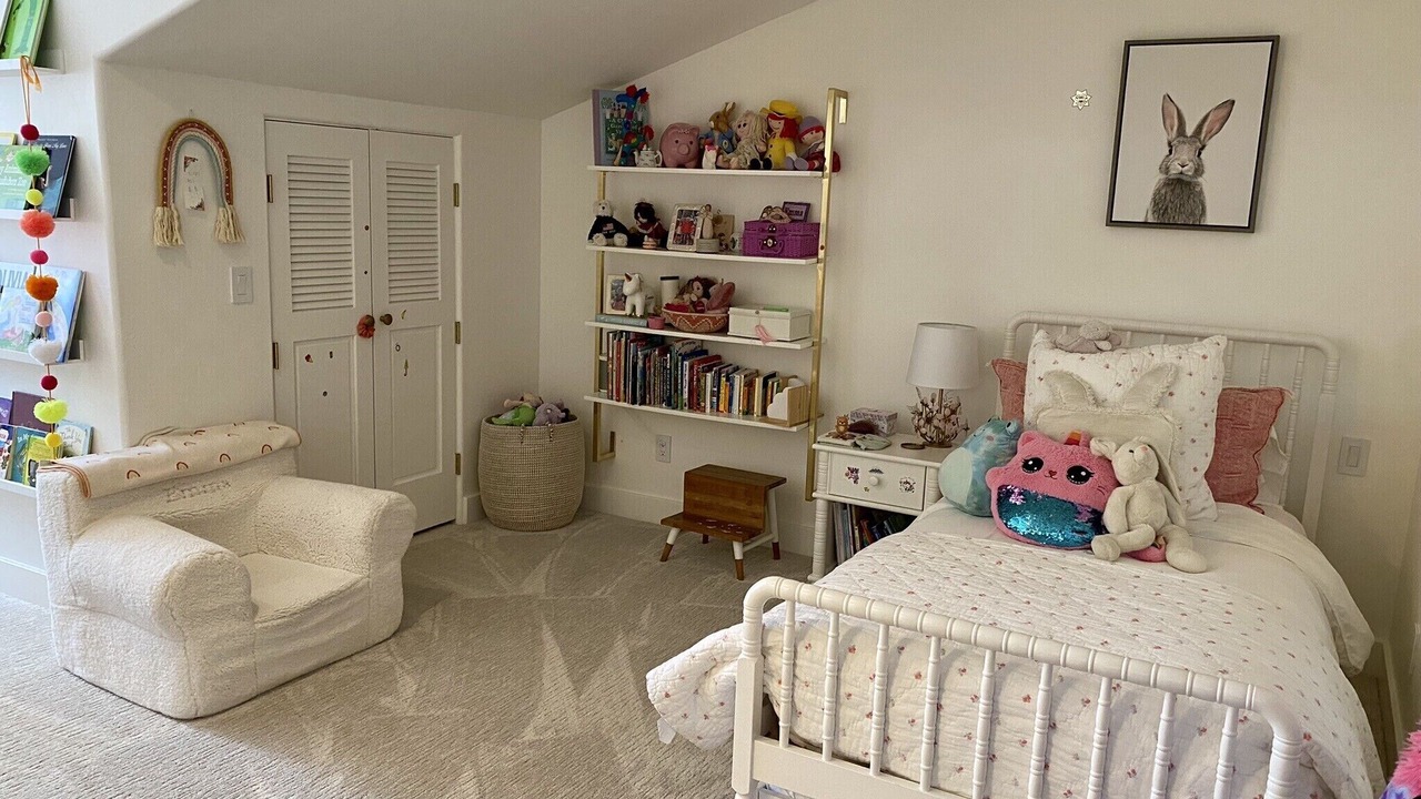 Photo of Bedroom in Elkhorn Village