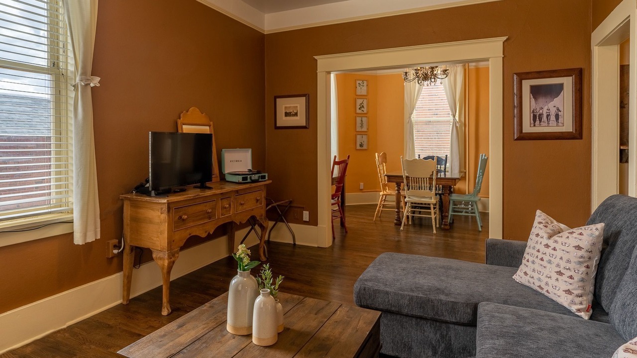 Photo of Livingroom in Livingston