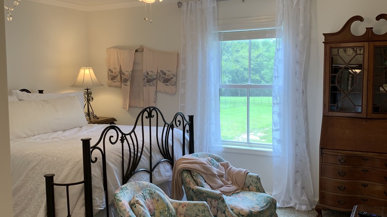 Photo of Bedroom in Water Valley