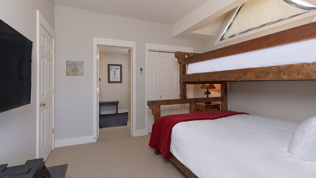 Photo of Bedroom in Saddle Ridge