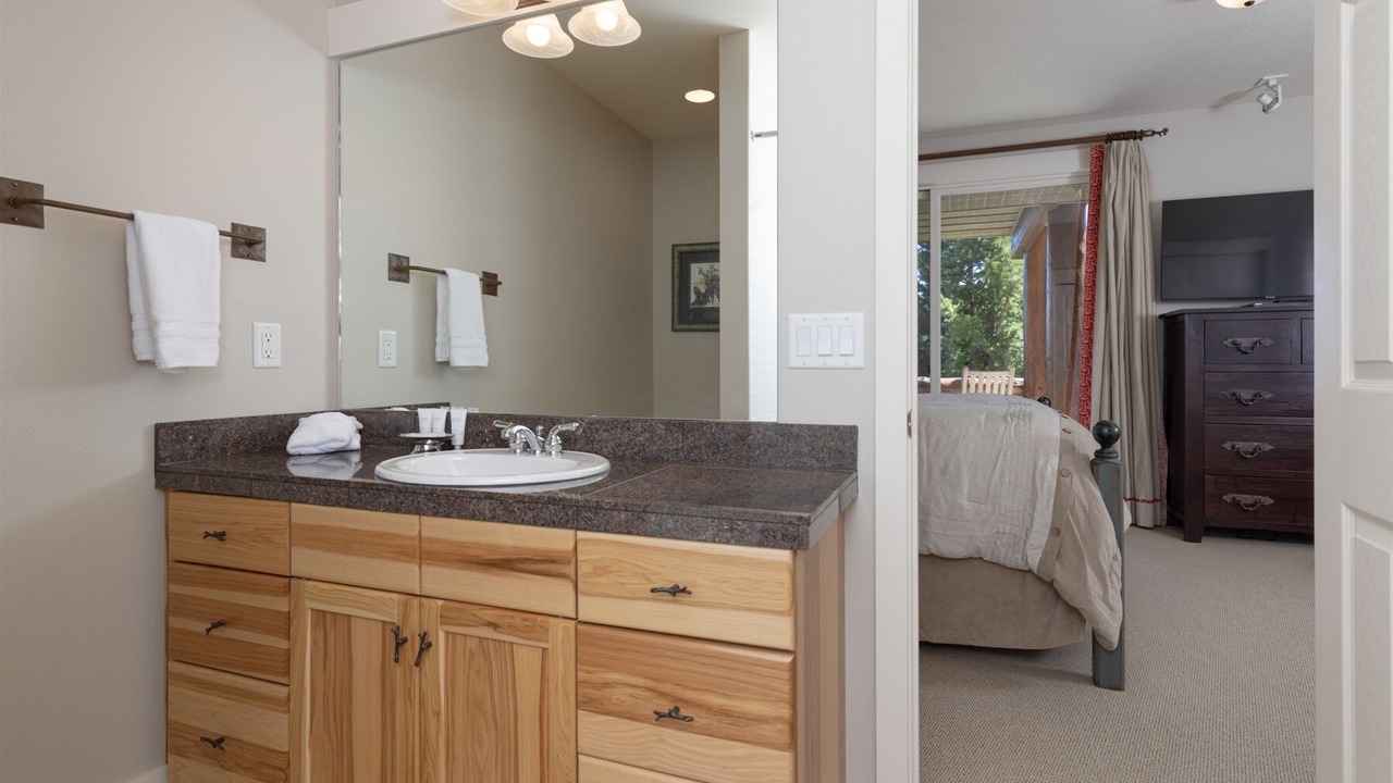 Photo of Bathroom in Saddle Ridge