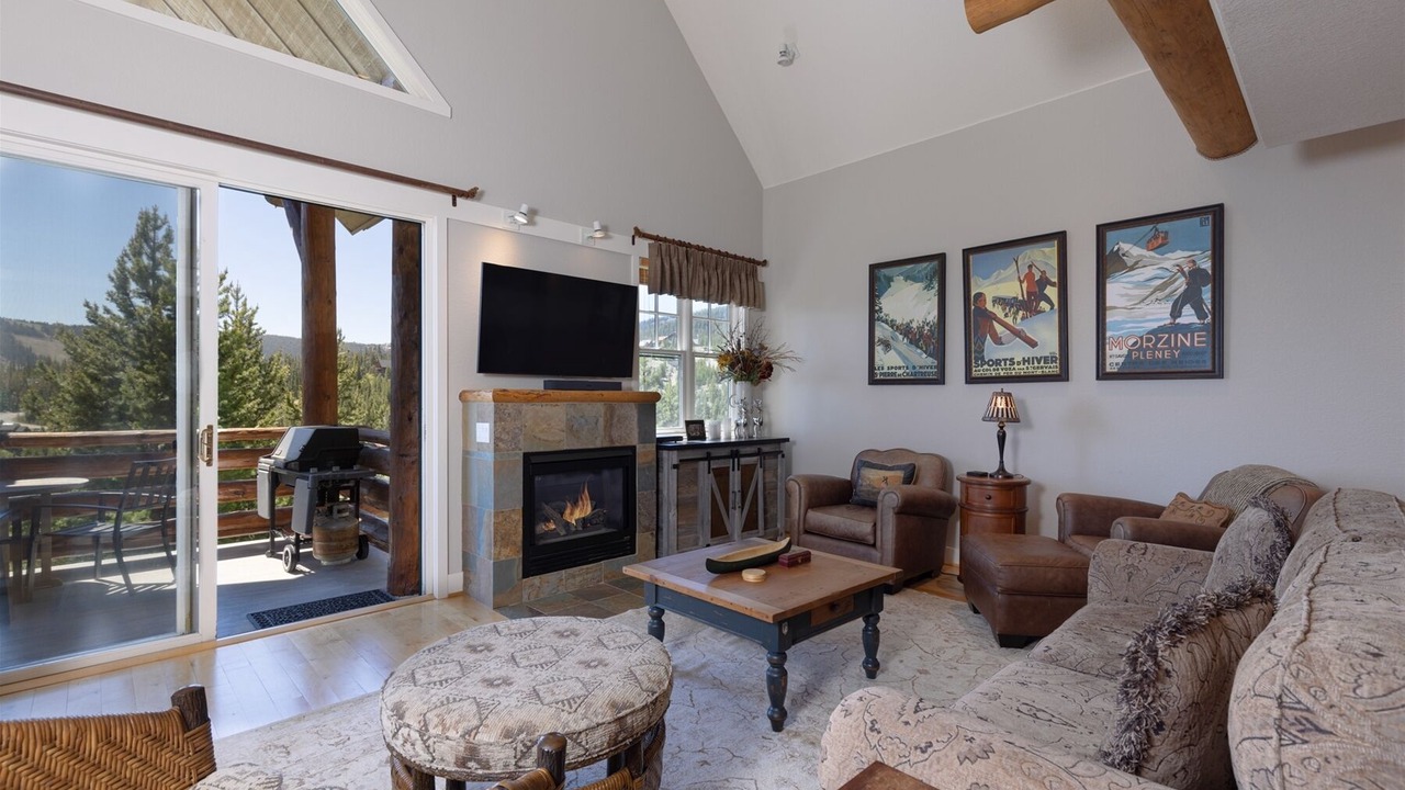 Photo of Livingroom in Saddle Ridge