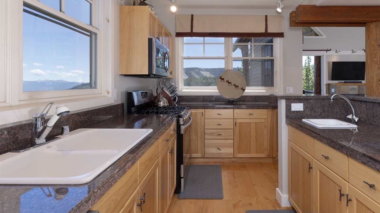 Photo of Kitchen in Saddle Ridge