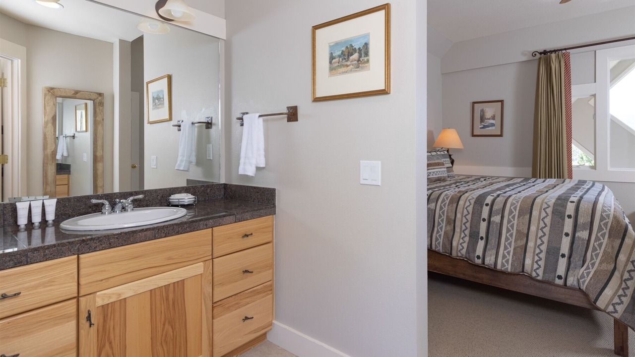 Photo of Bedroom in Saddle Ridge