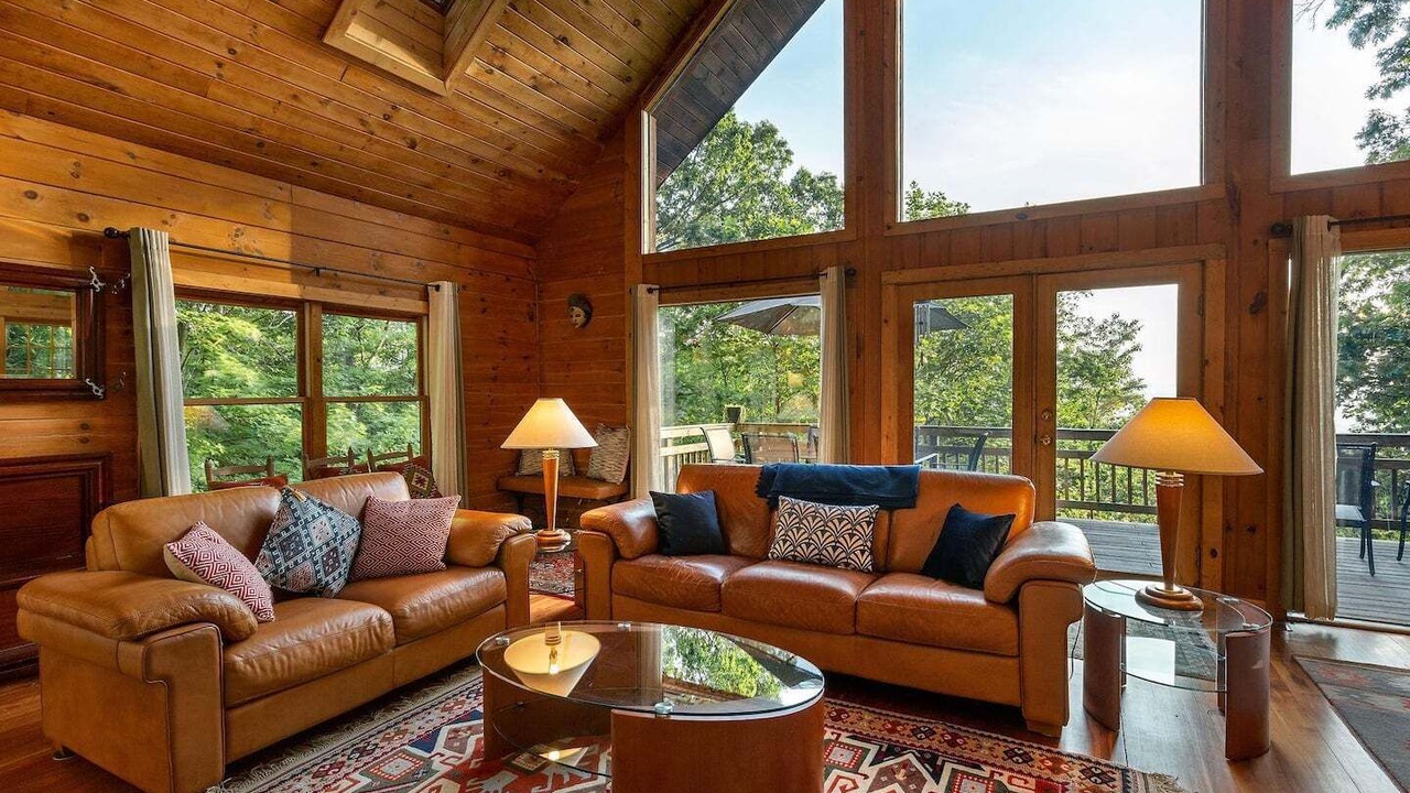 Photo of Livingroom in Keedysville