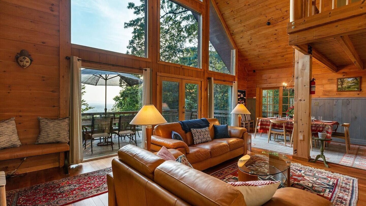 Photo of Livingroom in Keedysville