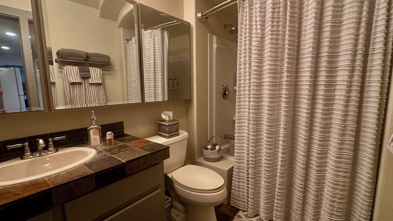 Photo of Bathroom in Salmon