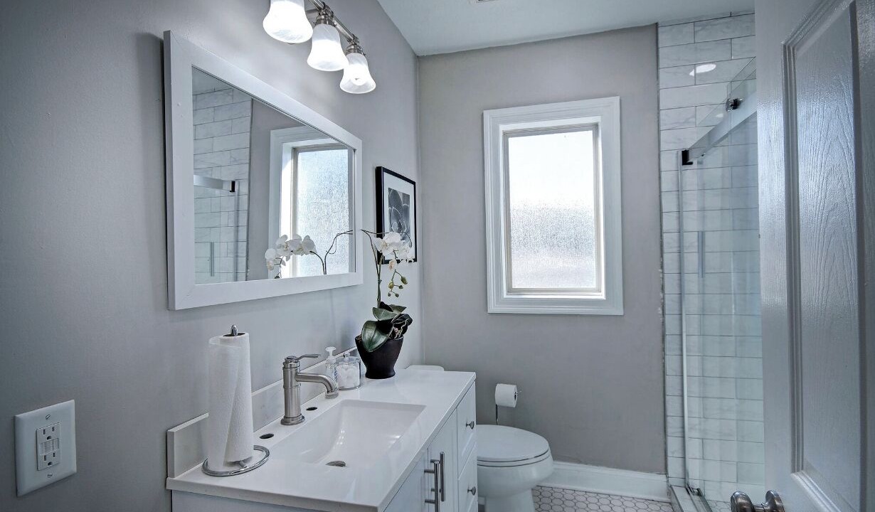 Photo of Bathroom in Fondren