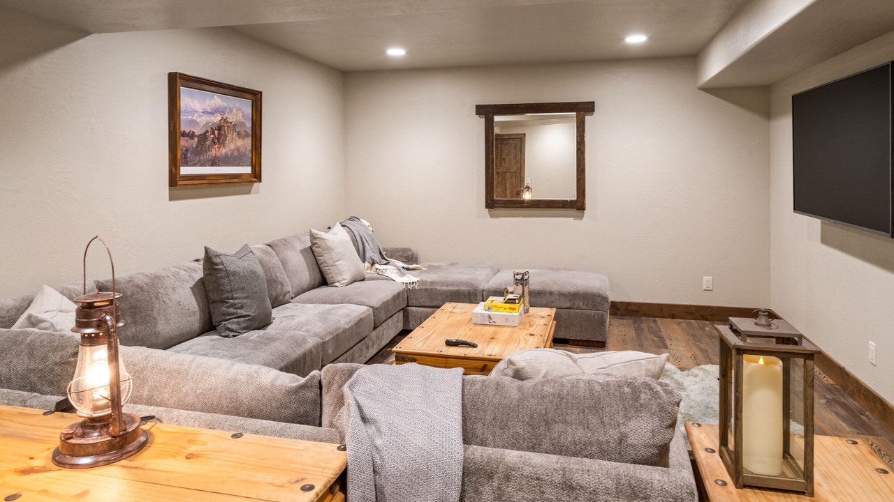 Photo of Bedroom in West Yellowstone
