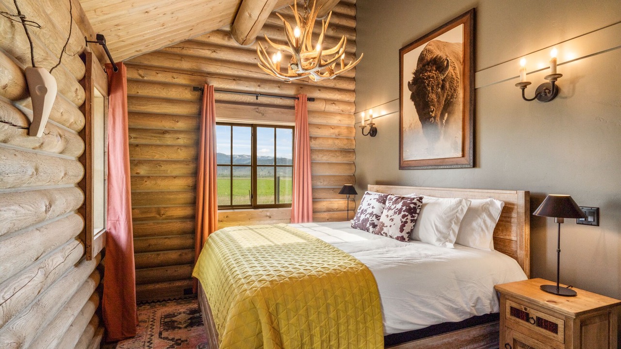 Photo of Bedroom in Livingston
