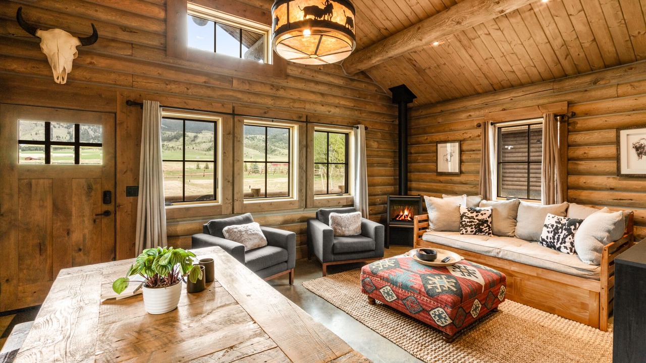 Photo of Livingroom in Livingston