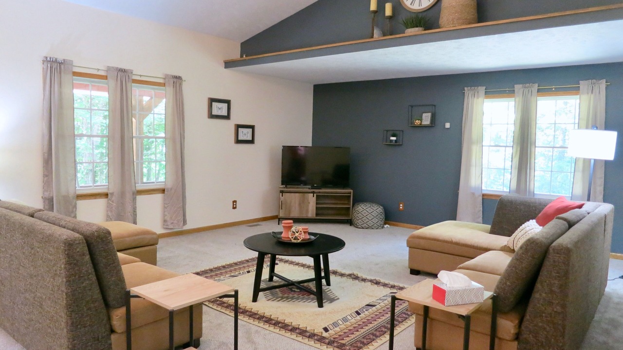 Photo of Livingroom in Nelsonville