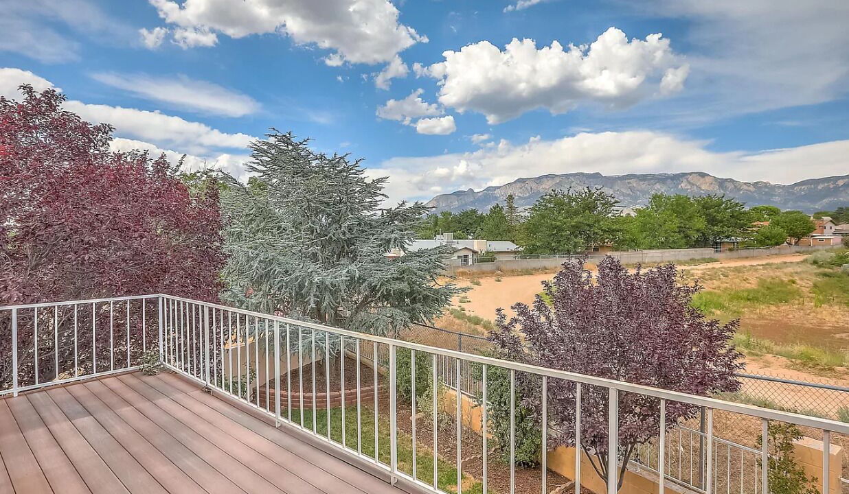 Photo of Patio Balcony in Northeast Heights