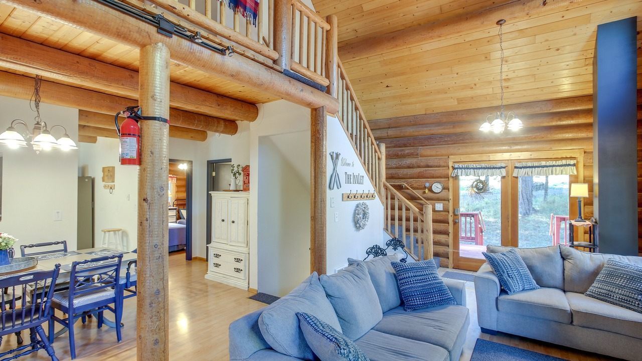 Photo of Livingroom in Carey Bay