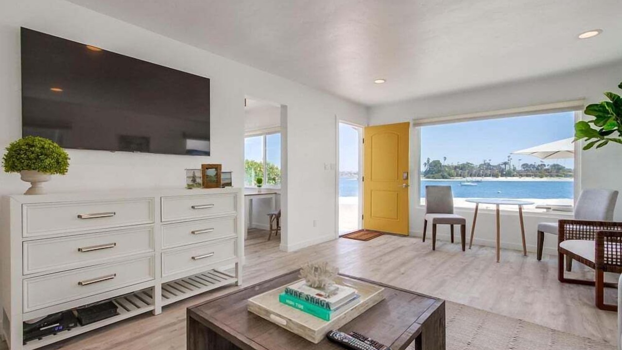 Photo of Livingroom in Mission Beach