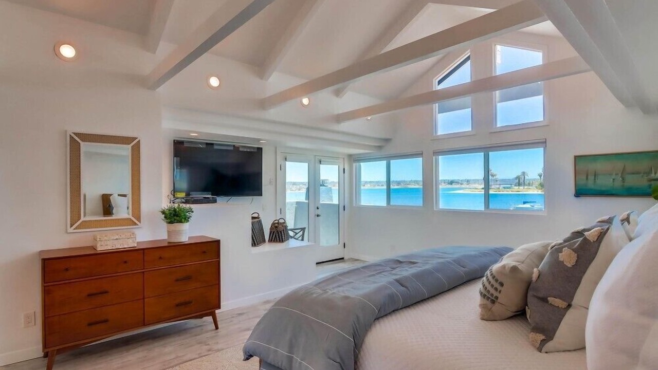 Photo of Bedroom in Mission Beach