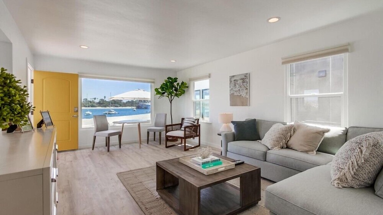 Photo of Livingroom in Mission Beach